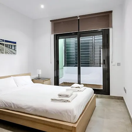 Apartment Cozy In Ploce With Wi-fi